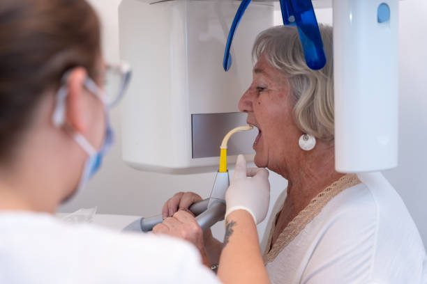Best Emergency Dental Extractions in Louise, TX